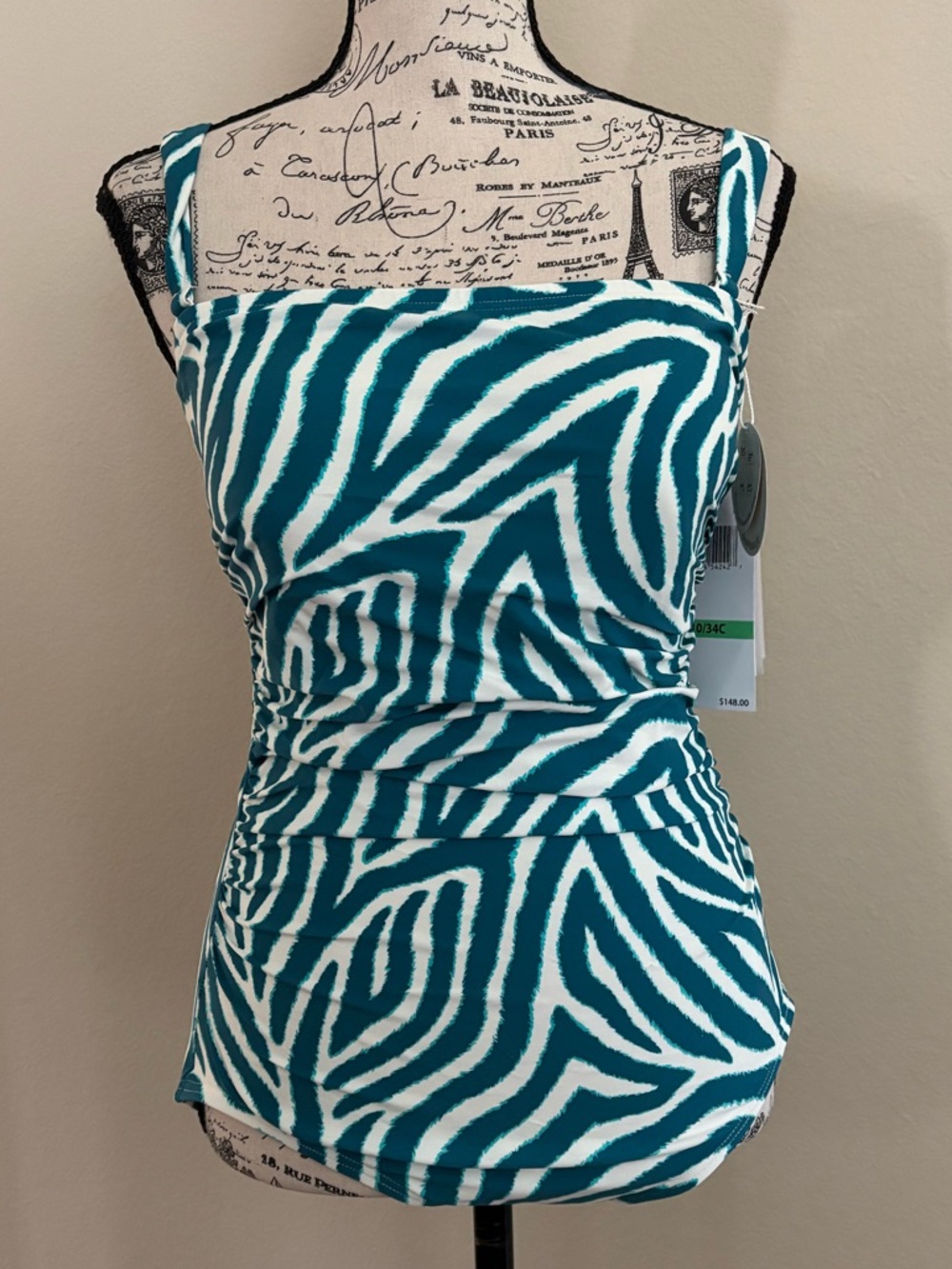 Coco Reef Contours Shaping Swimsuit with Removable Straps - Picture 2 of 9